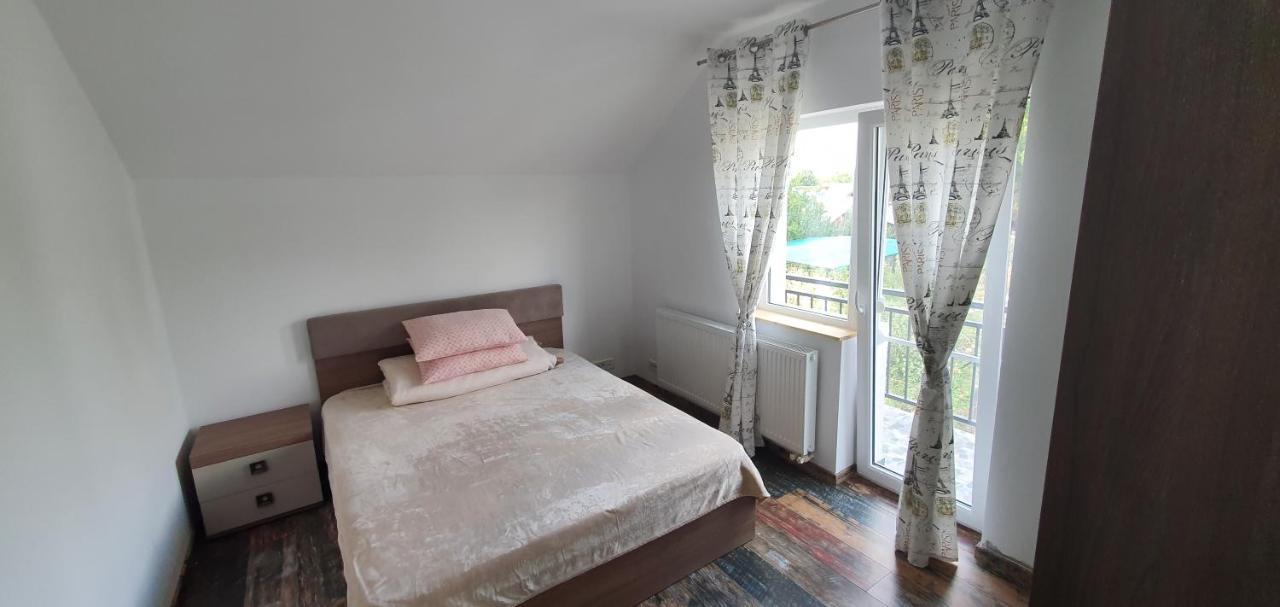 Green Nest Banesti Luaran gambar